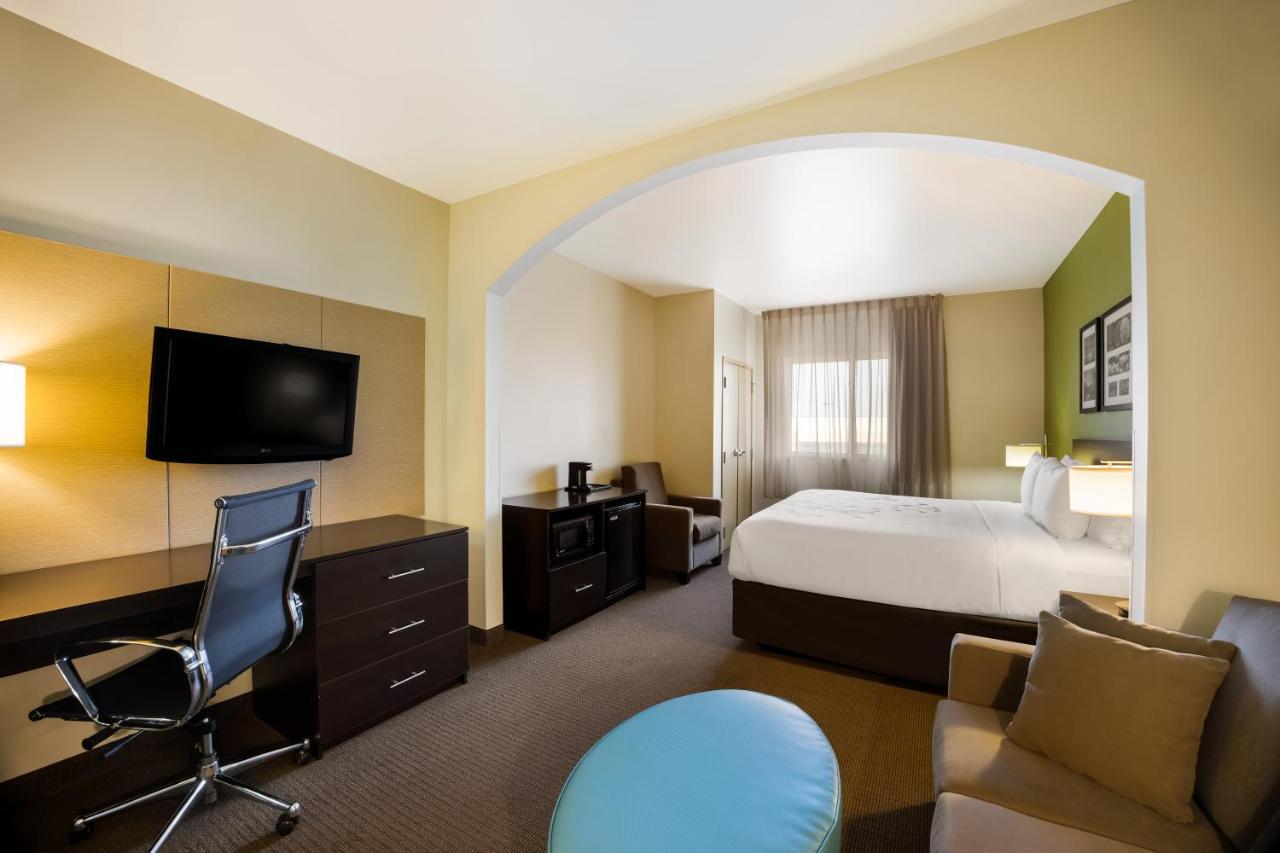 Sleep Inn & Suites Колби Екстериор снимка